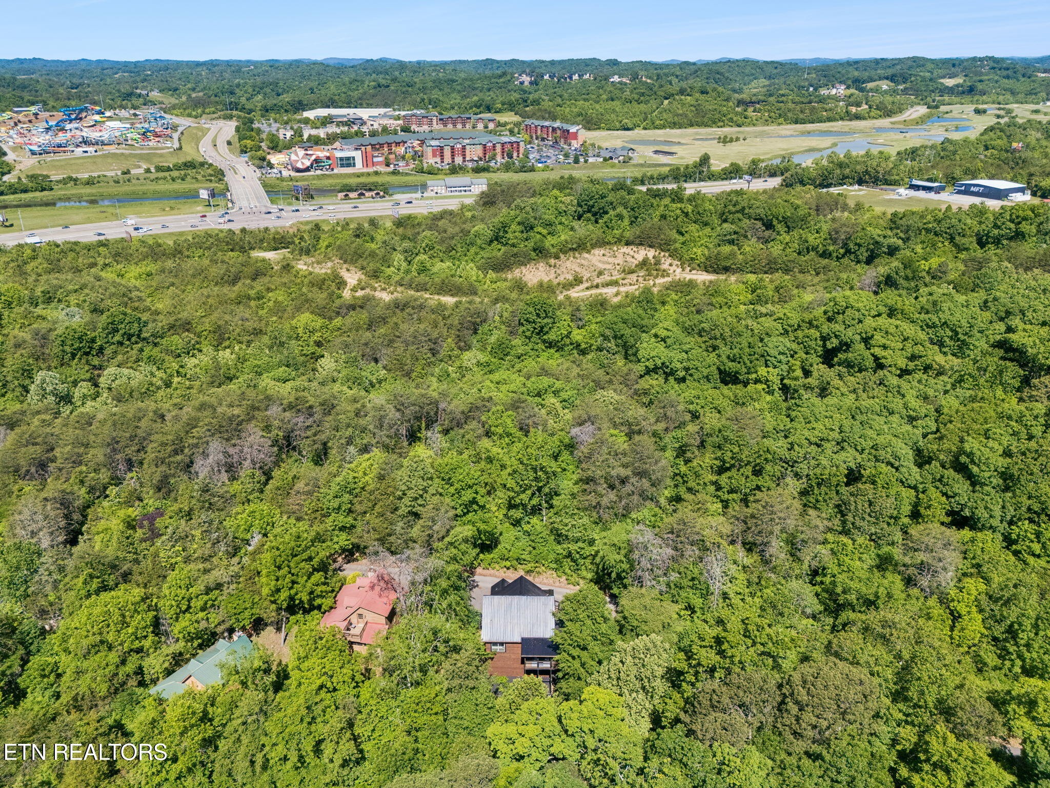 233 Cherokee Path Way Sevierville TN 37876