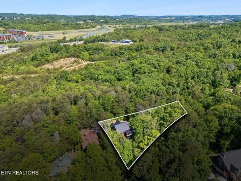 233 Cherokee Path Way Sevierville TN 37876