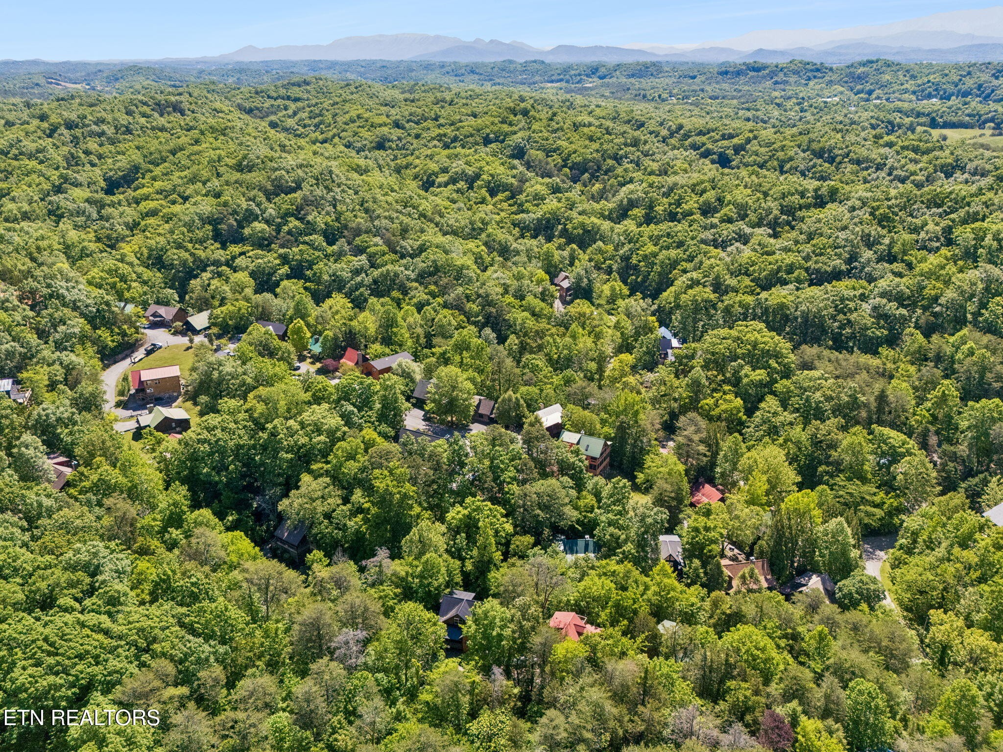 233 Cherokee Path Way Sevierville TN 37876