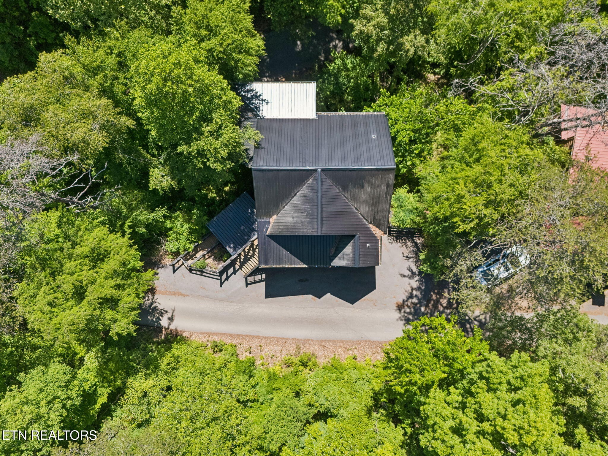 233 Cherokee Path Way Sevierville TN 37876