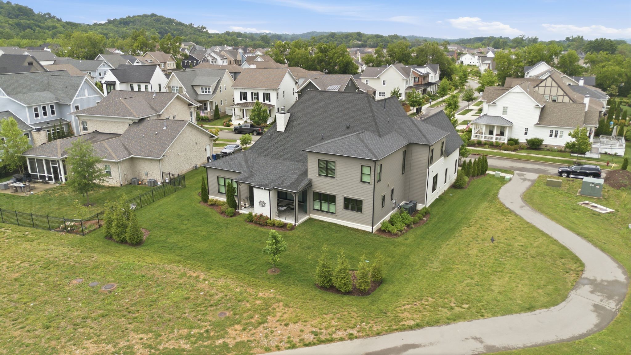 799 Carsten Street Nashville TN 37221