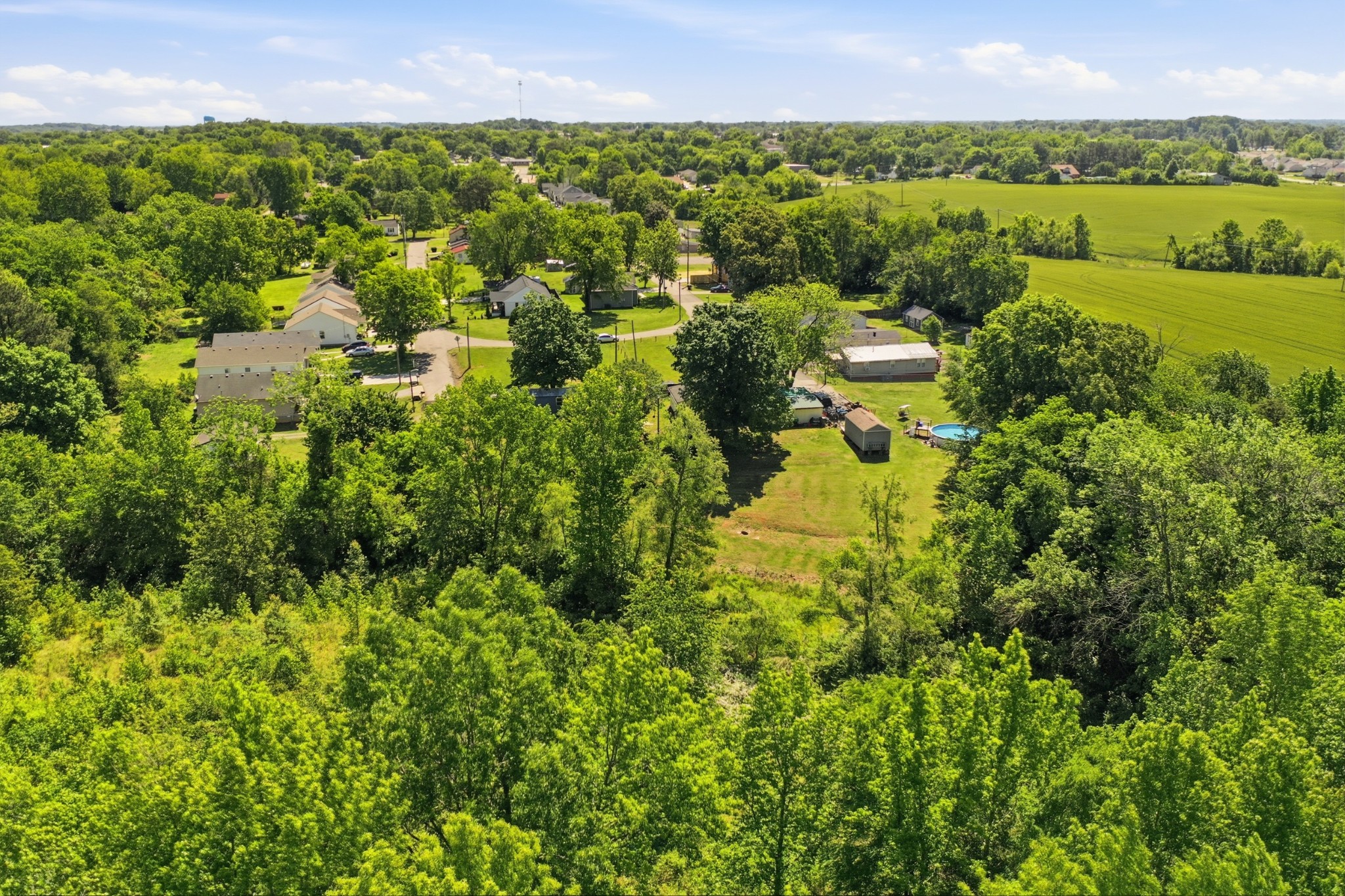 844 20th Ave, W Springfield TN 37172