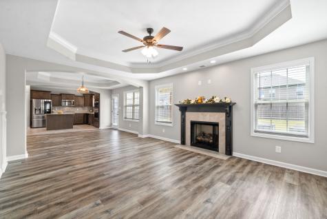 1517 Kestrel Dr, Nw Clarksville TN 37040