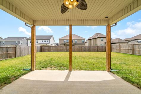 1517 Kestrel Dr, Nw Clarksville TN 37040