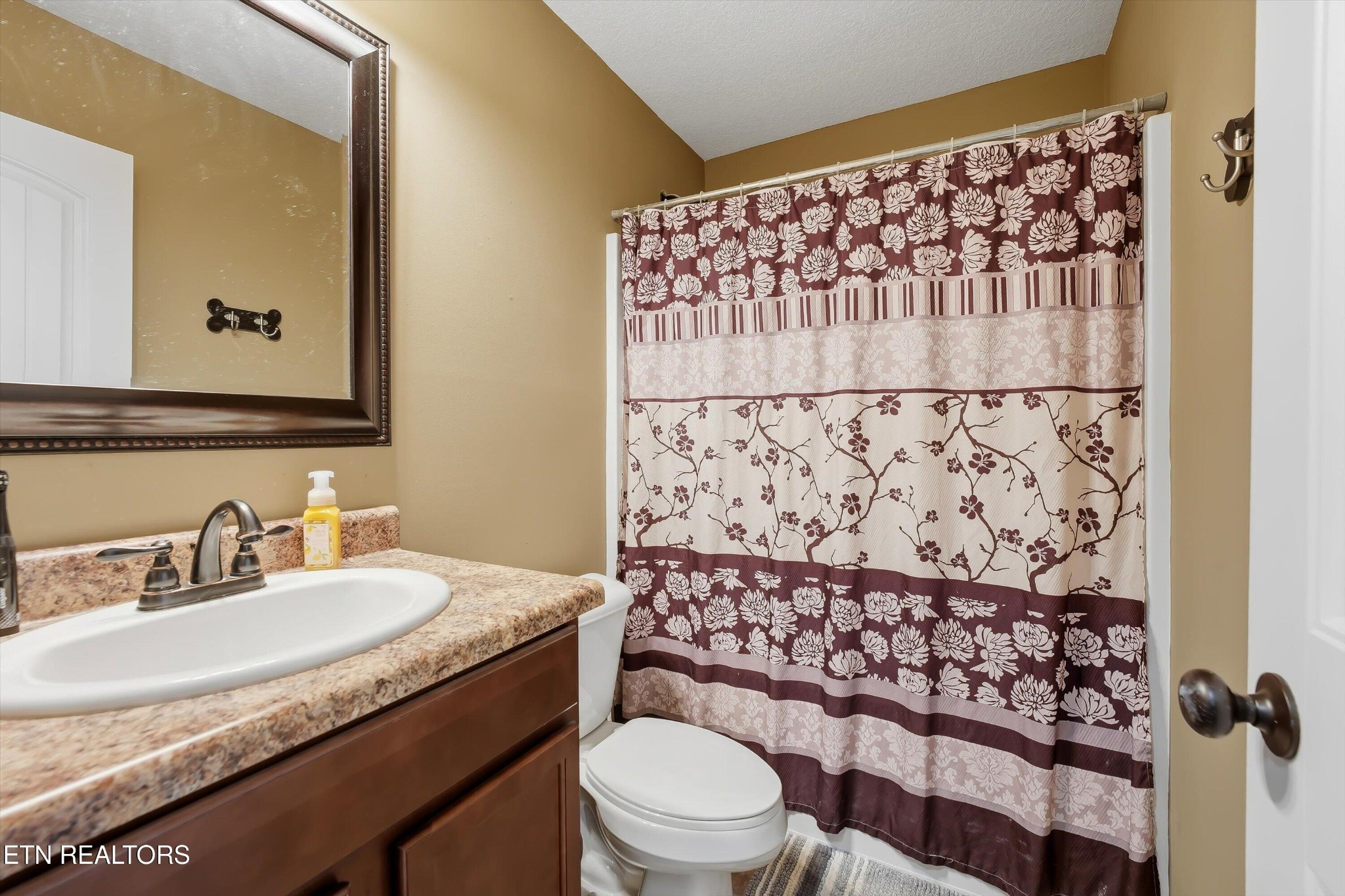 6515 Martha Oak Lane Knoxville TN 37918
