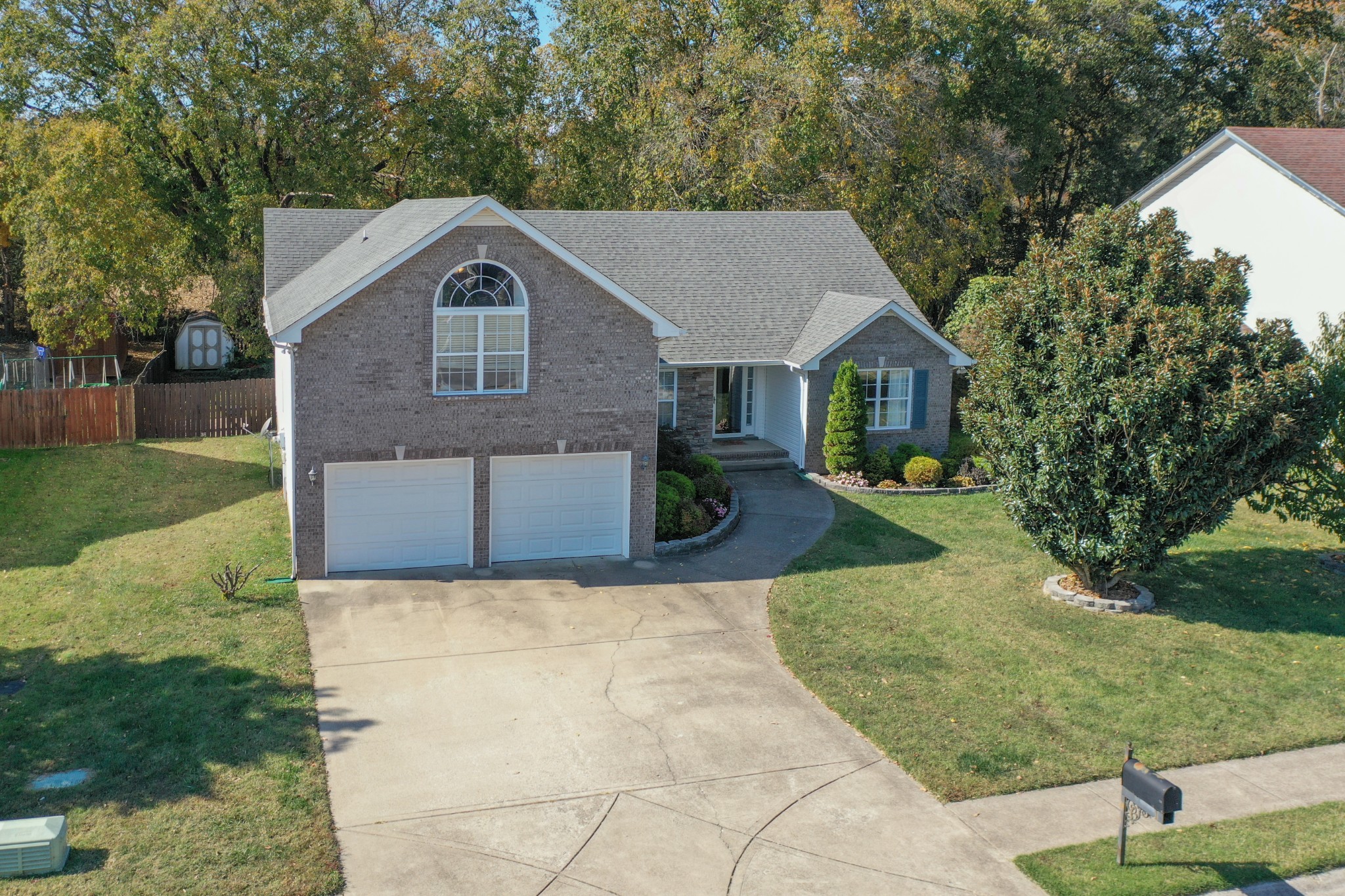 724 W Accipiter Circle Clarksville TN 37043