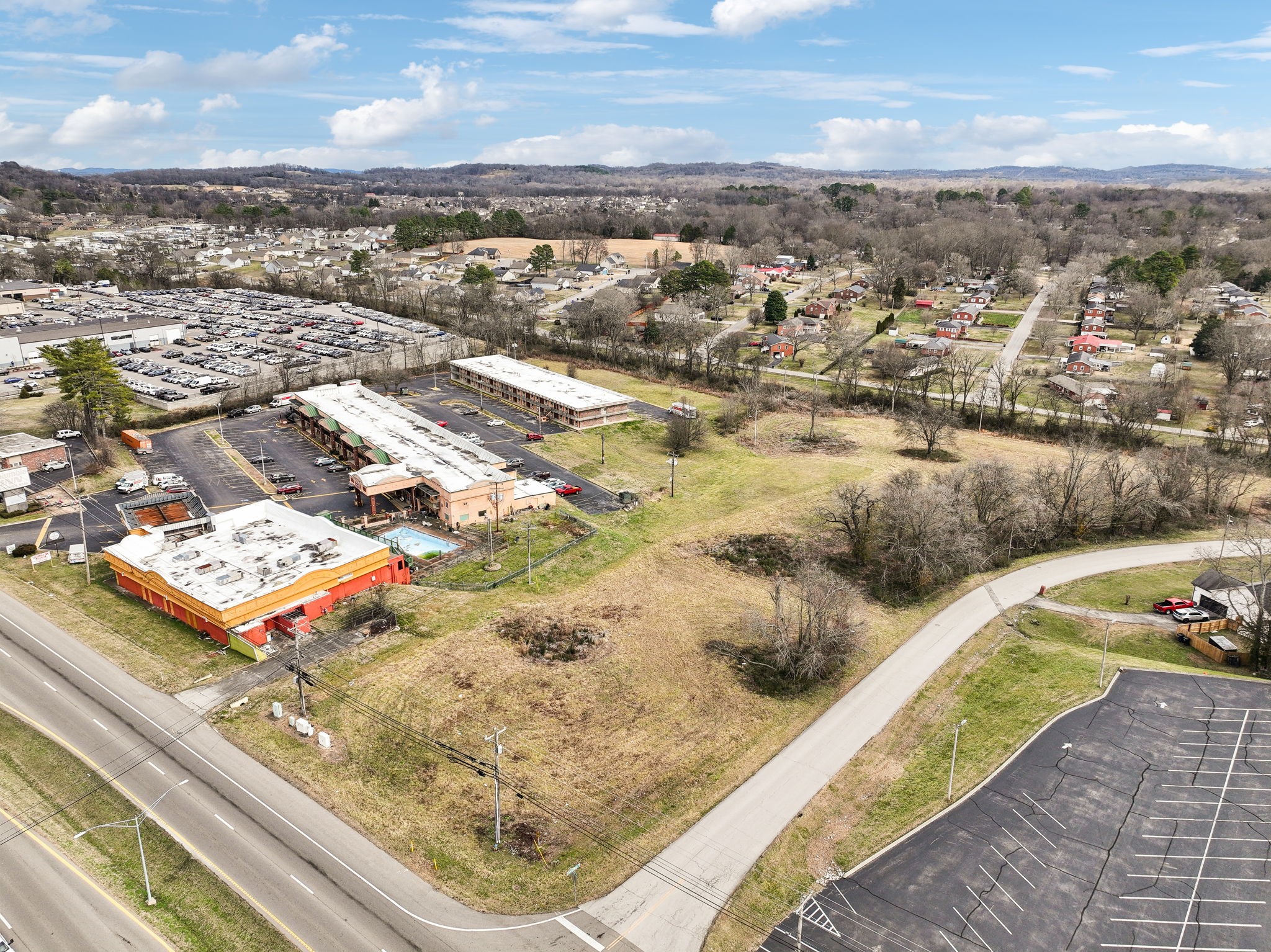 1208 Nashville Highway Columbia TN 38401