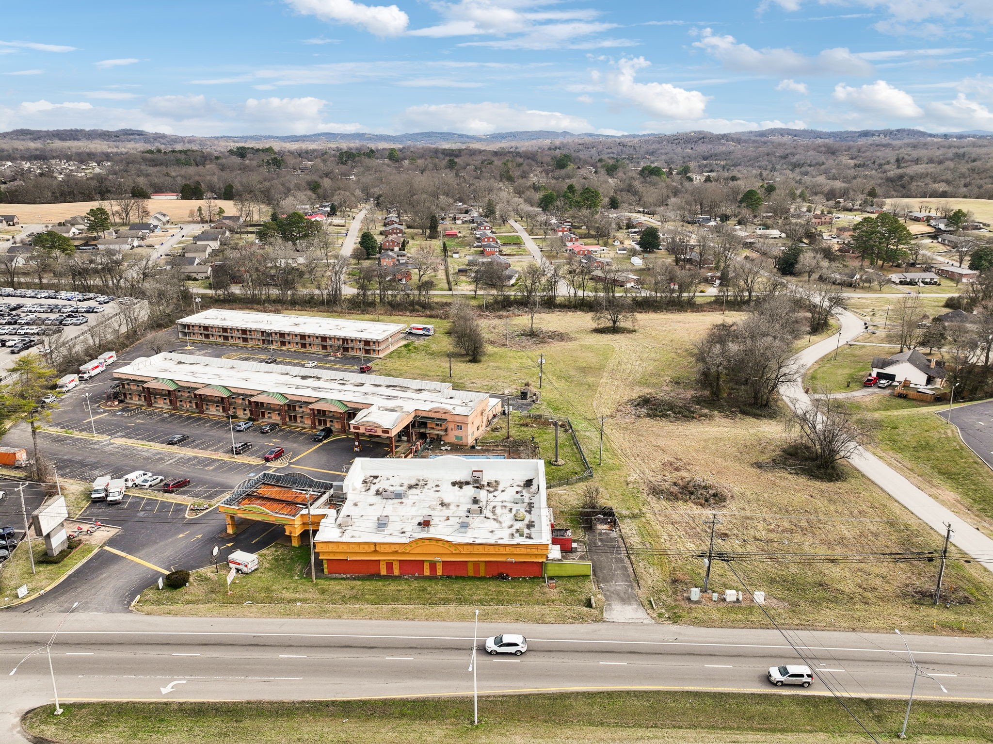1208 Nashville Highway Columbia TN 38401