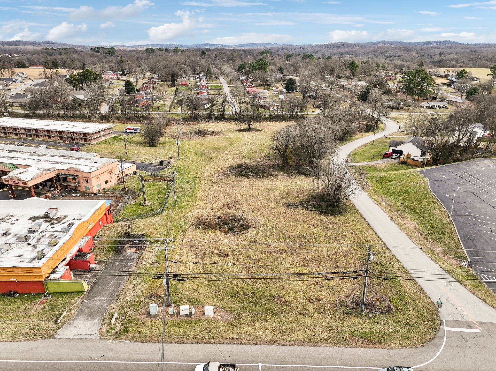 1208 Nashville Highway Columbia TN 38401