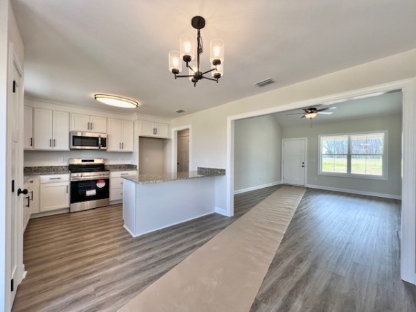 1742 Newt Mcknight Road Mcminnville TN 37110