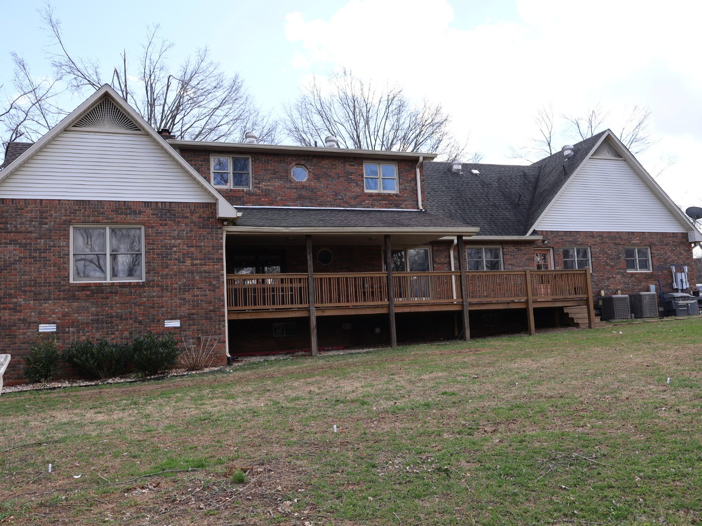 105 Sky Street Lafayette TN 37083