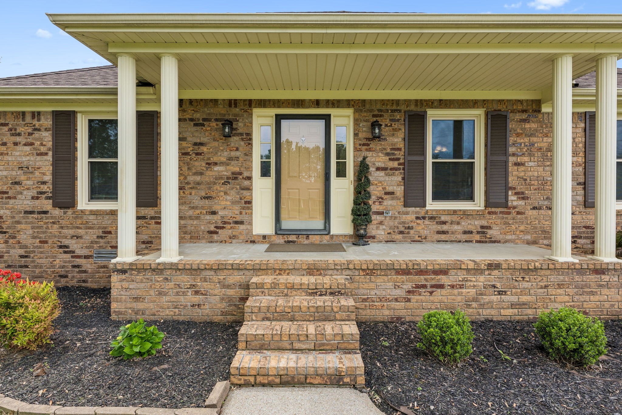 2104 Red Mile Road Murfreesboro TN 37127