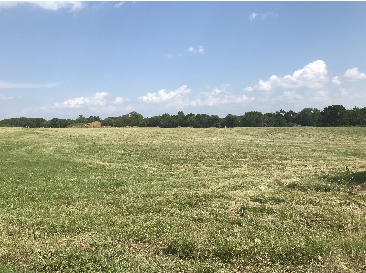 1023 Hartsville Pike Gallatin TN 37066