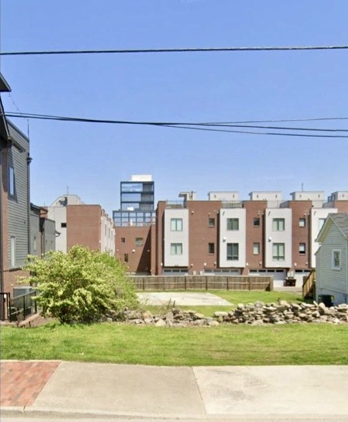 1326 3rd Ave, N Nashville TN 37208