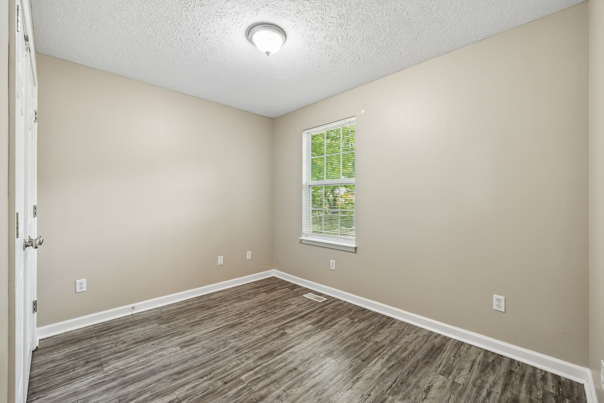 511 Hayes Street Springfield TN 37172