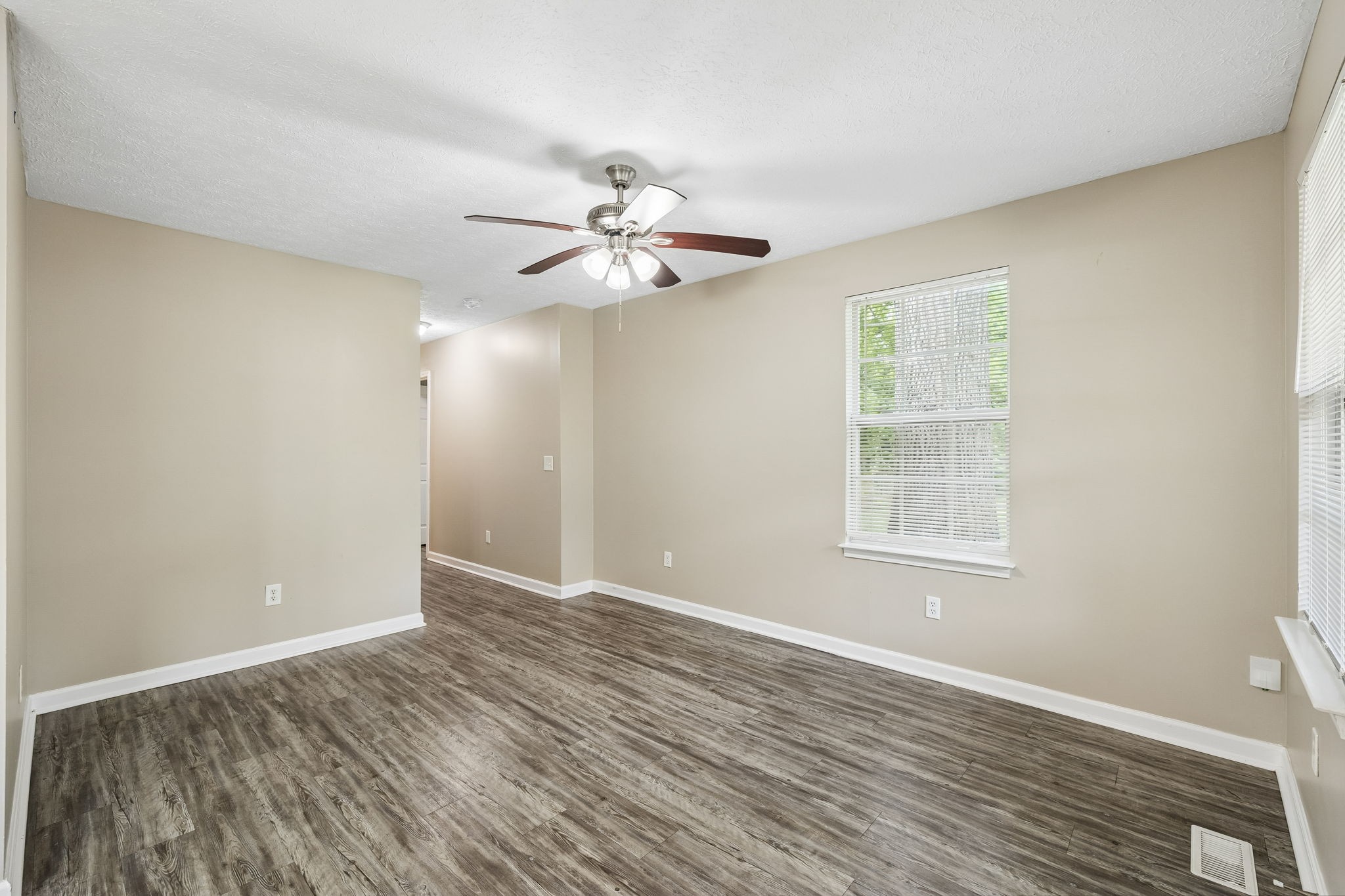 511 Hayes Street Springfield TN 37172