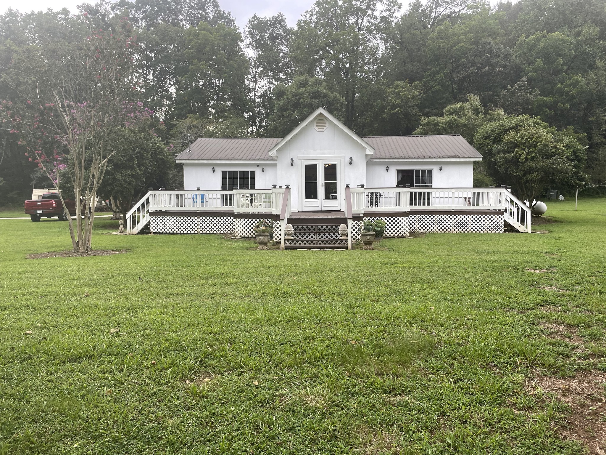 2805 Gimlet Creek Road Lawrenceburg TN 38464