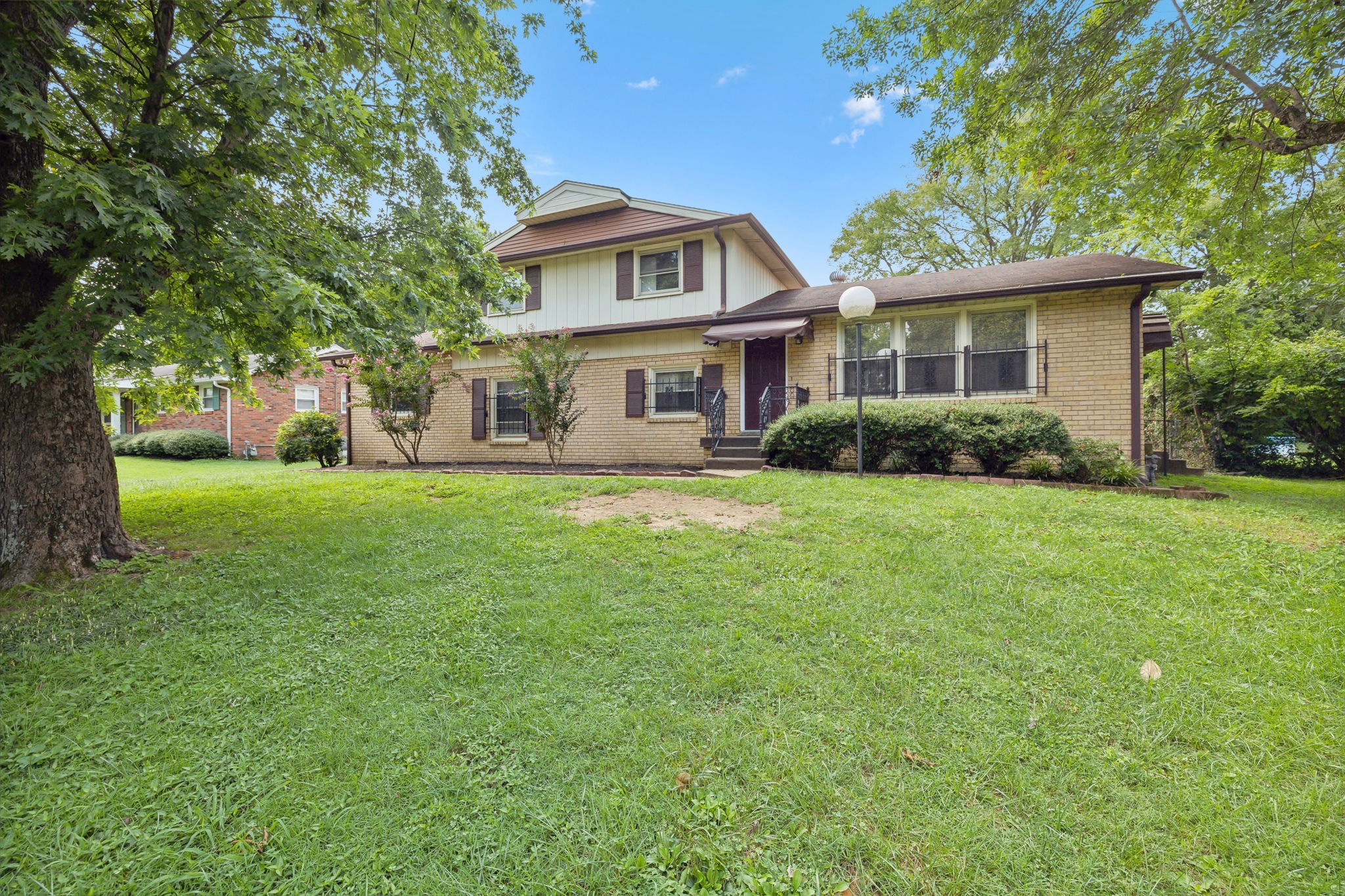 628 Topeka Drive Hermitage TN 37076