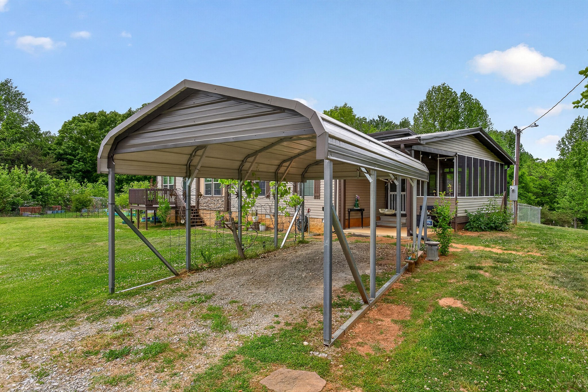 160 Apple Blossom Lane Rock Island TN 38581