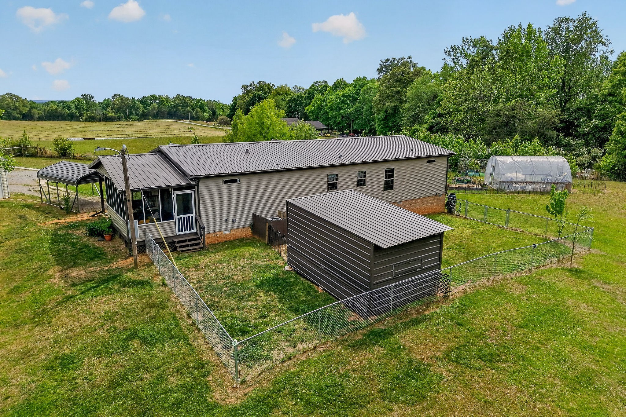 160 Apple Blossom Lane Rock Island TN 38581