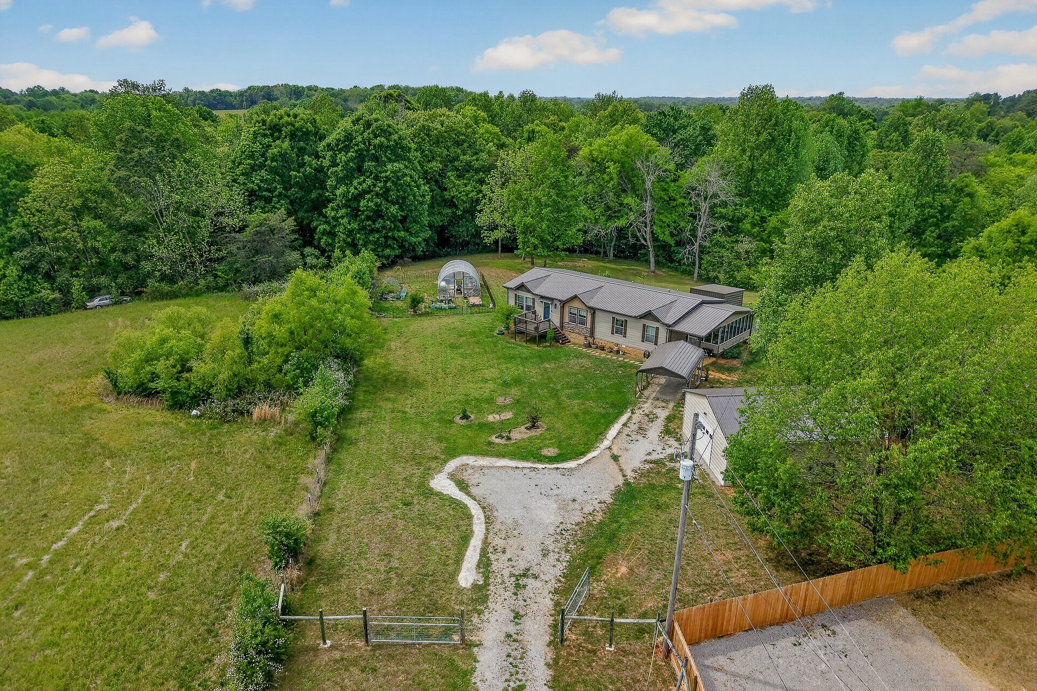 160 Apple Blossom Lane Rock Island TN 38581