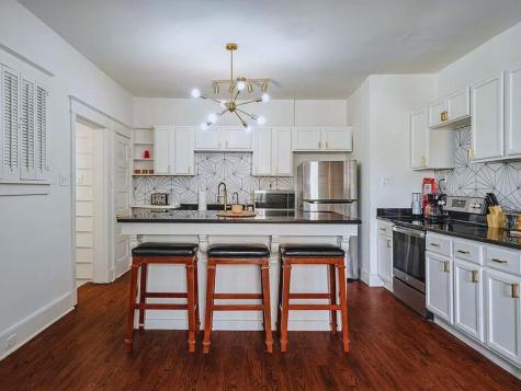 816 Charles Place Memphis TN 38112