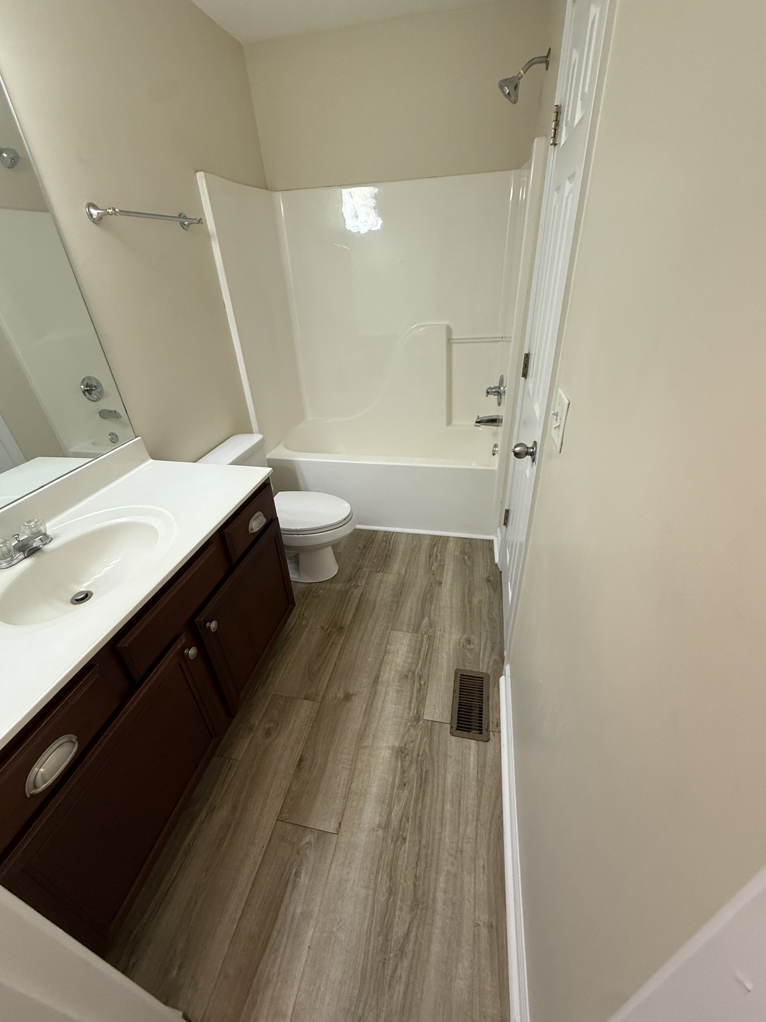 1040 Shaman Crossing Murfreesboro TN 37128