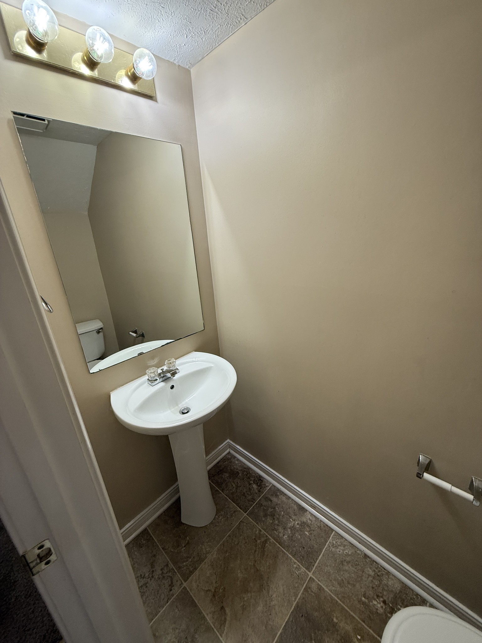 1040 Shaman Crossing Murfreesboro TN 37128