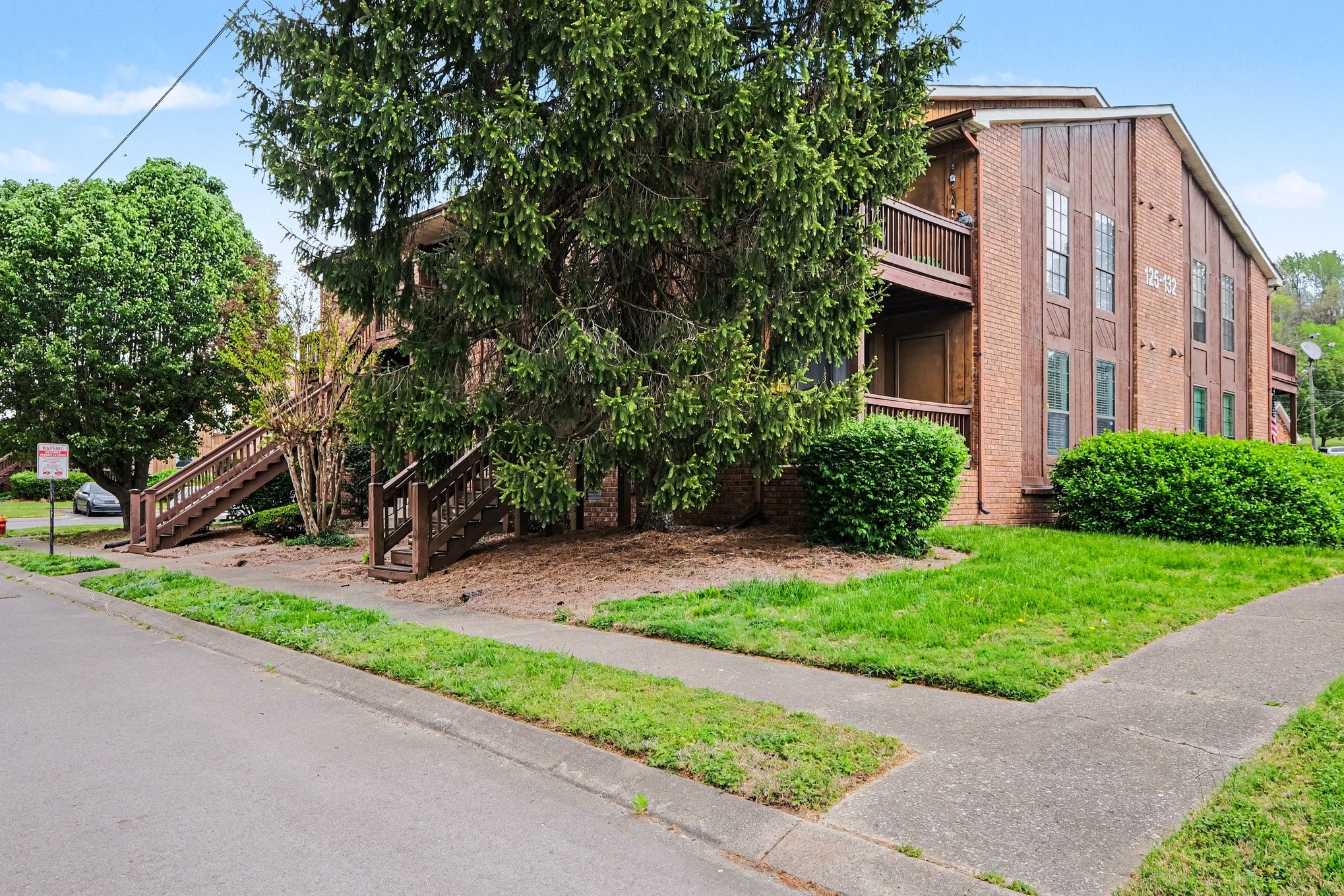 127 Brooke Castle Hermitage TN 37076