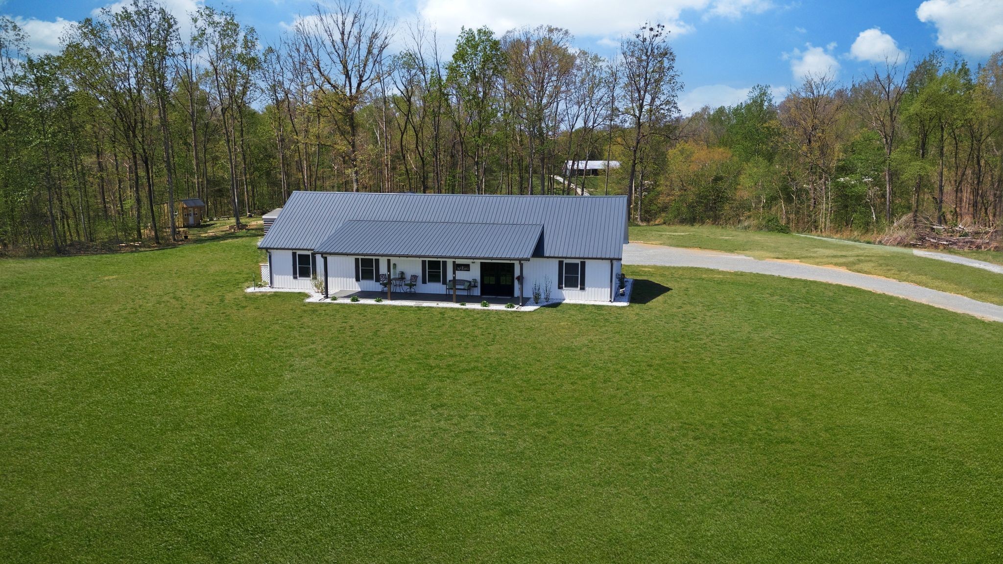 1043 Murphy Hollow Road Vanleer TN 37181