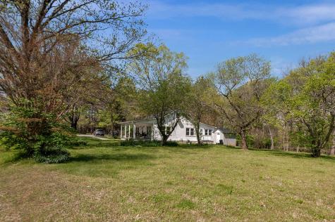 1681 Taylor Town Road White Bluff TN 37187
