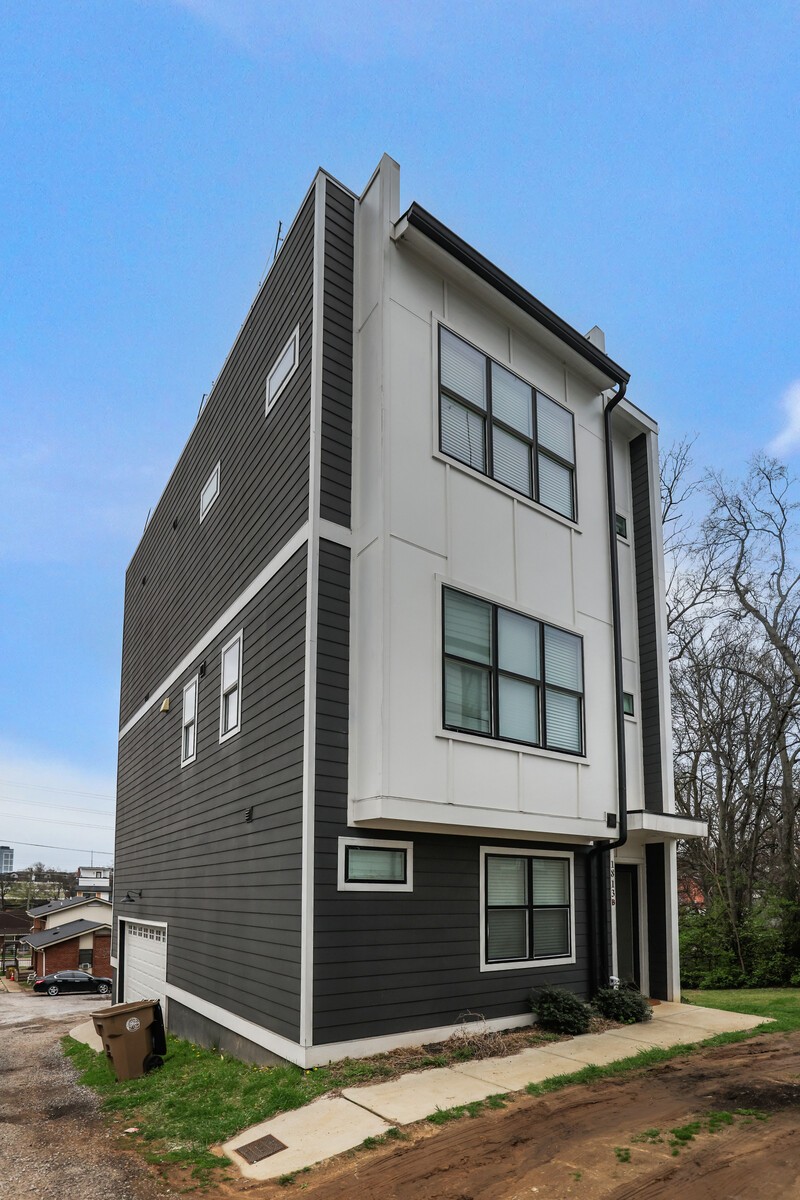 1813B Hermosa Street Nashville TN 37208