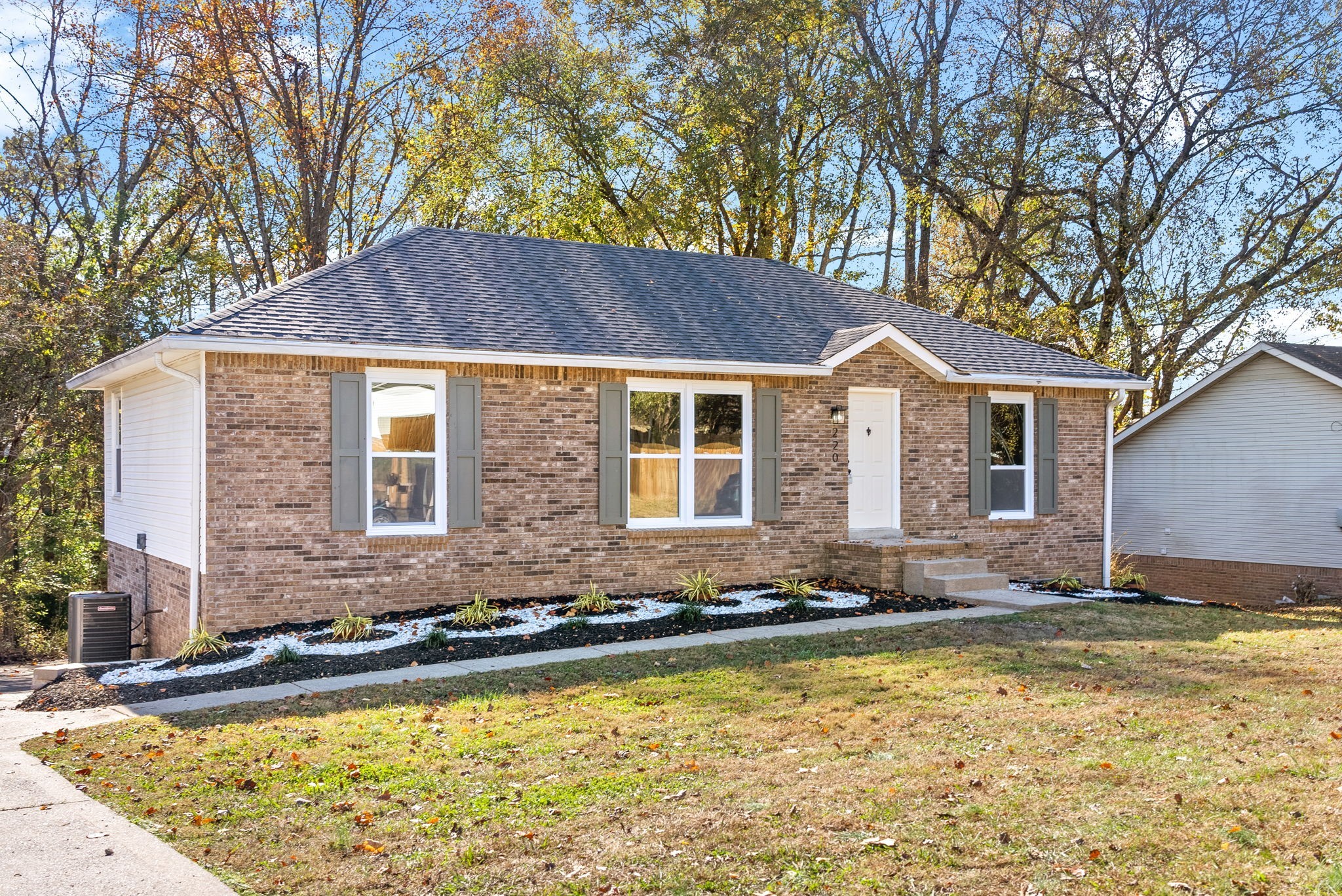 220 Sherwood Hills Drive Clarksville TN 37042