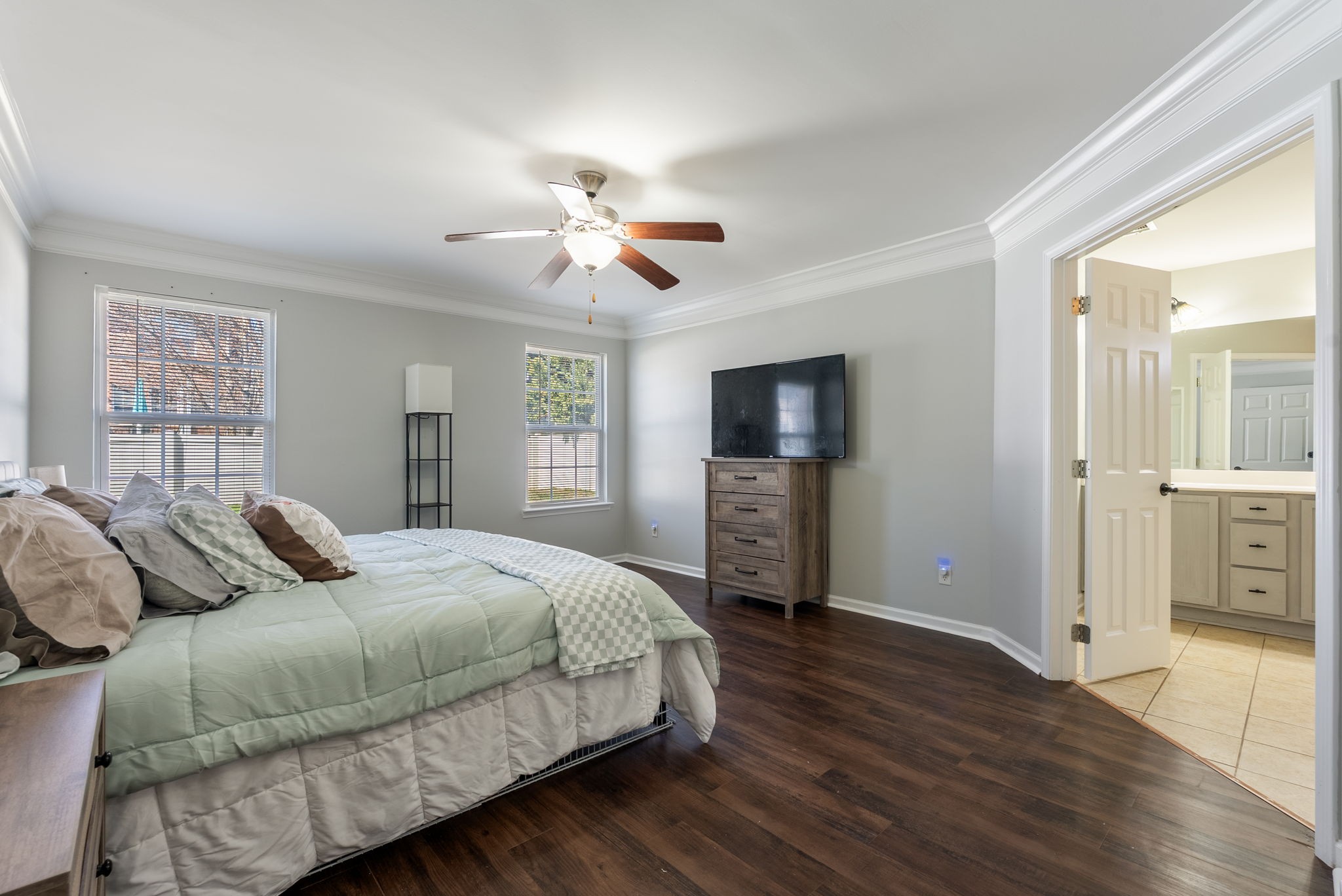 5037 Saint Ives Drive Murfreesboro TN 37128