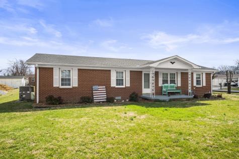1700 Ellington Drive Lafayette TN 37083