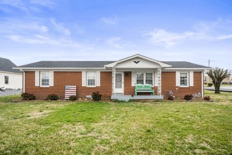 1700 Ellington Drive Lafayette TN 37083
