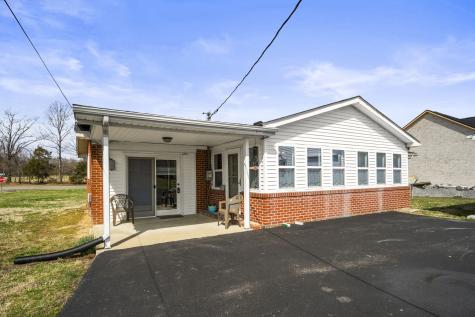 1700 Ellington Drive Lafayette TN 37083