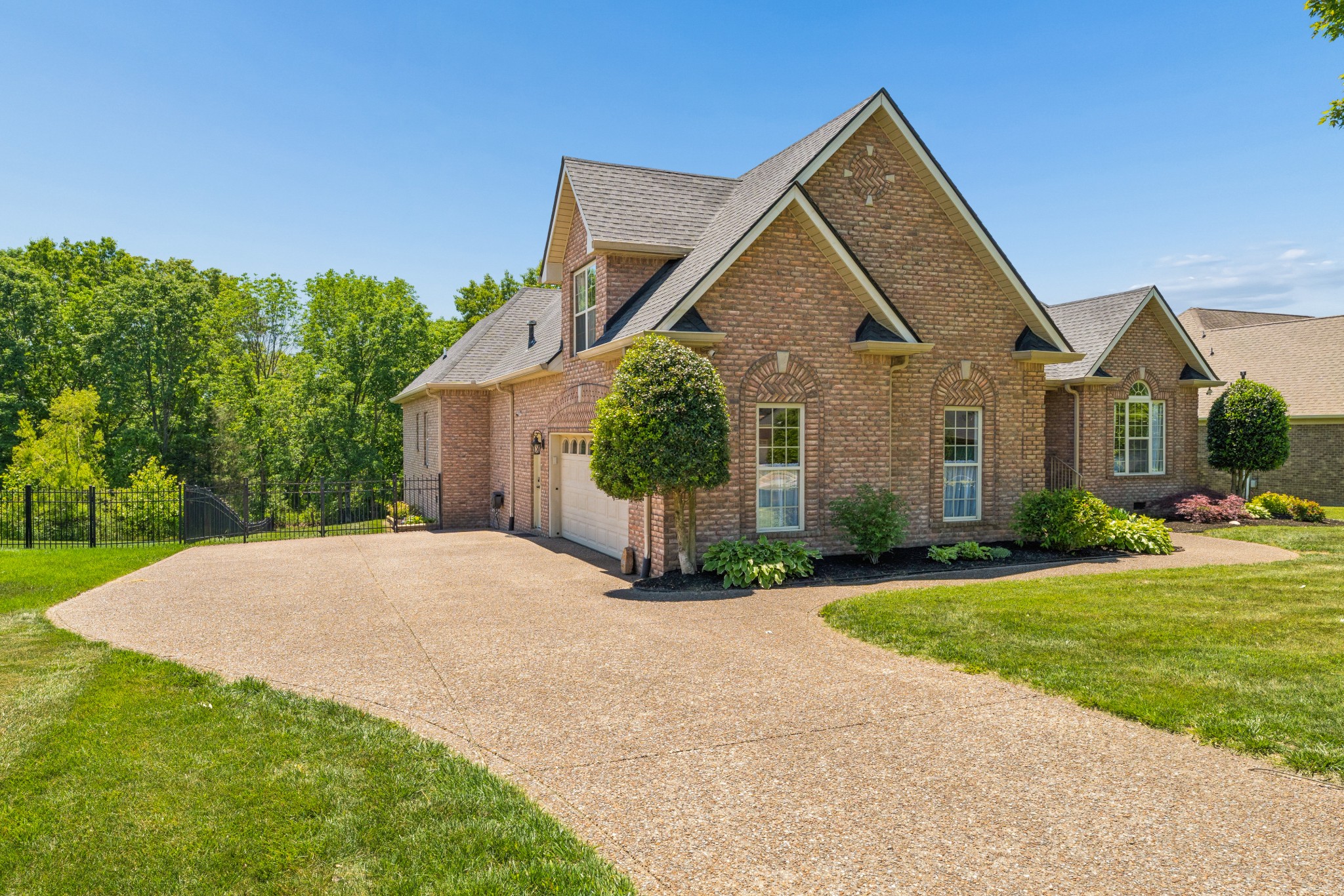 1038 Briarwood Drive Cottontown TN 37048