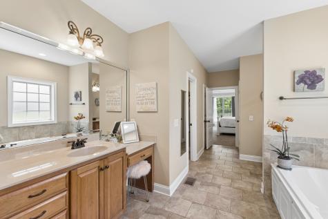 1038 Briarwood Drive Cottontown TN 37048