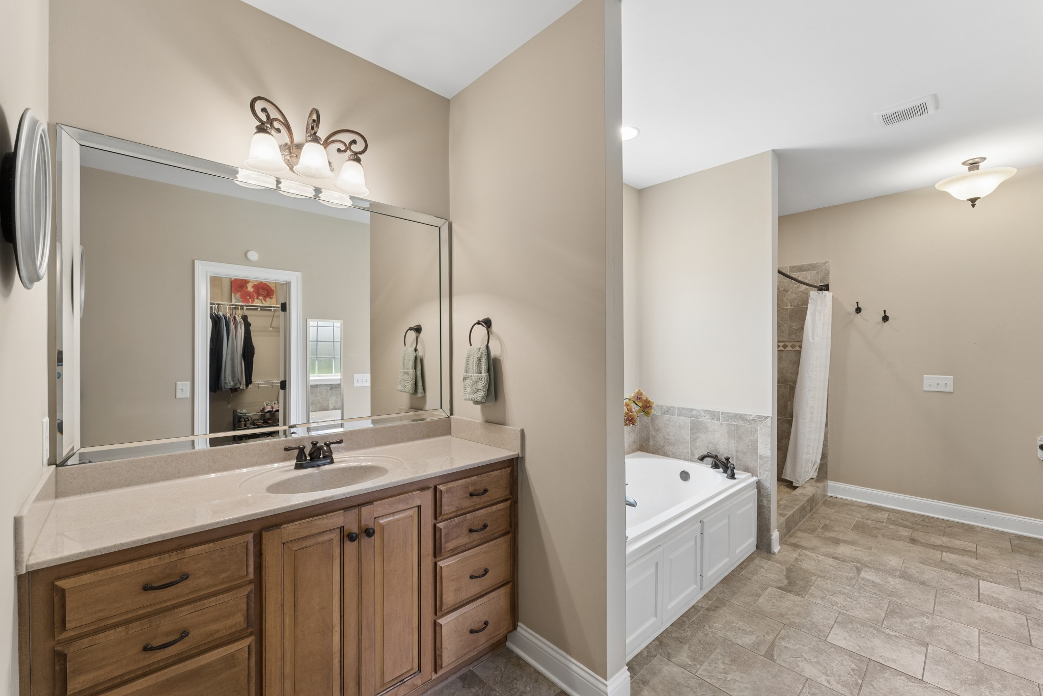 1038 Briarwood Drive Cottontown TN 37048