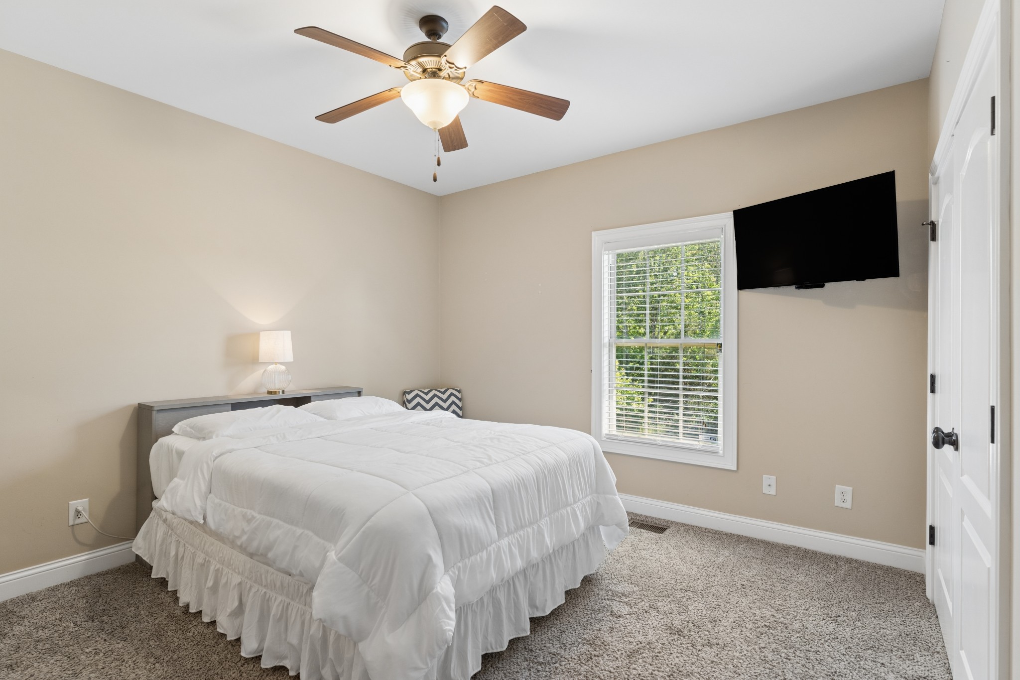 1038 Briarwood Drive Cottontown TN 37048