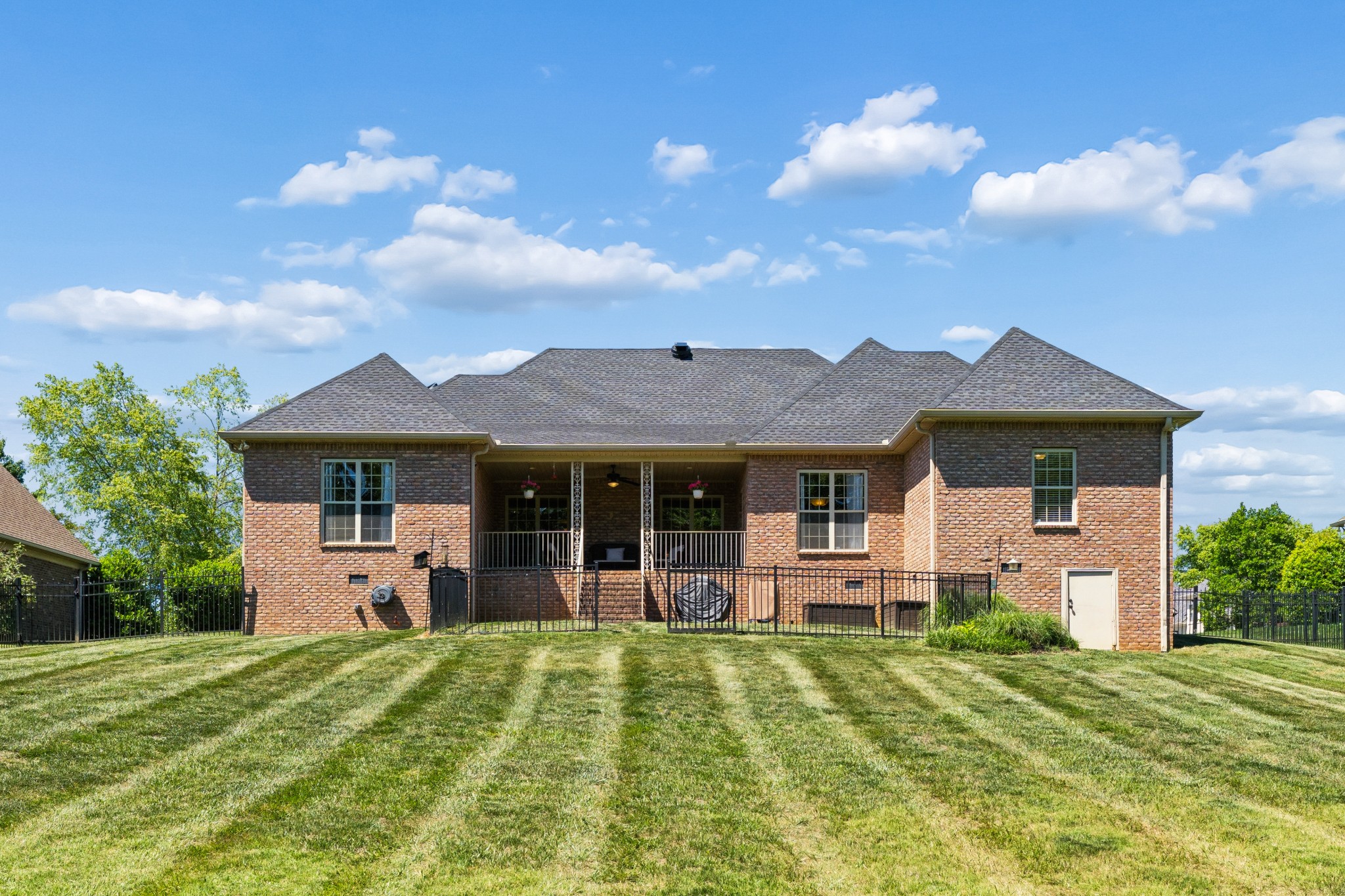 1038 Briarwood Drive Cottontown TN 37048