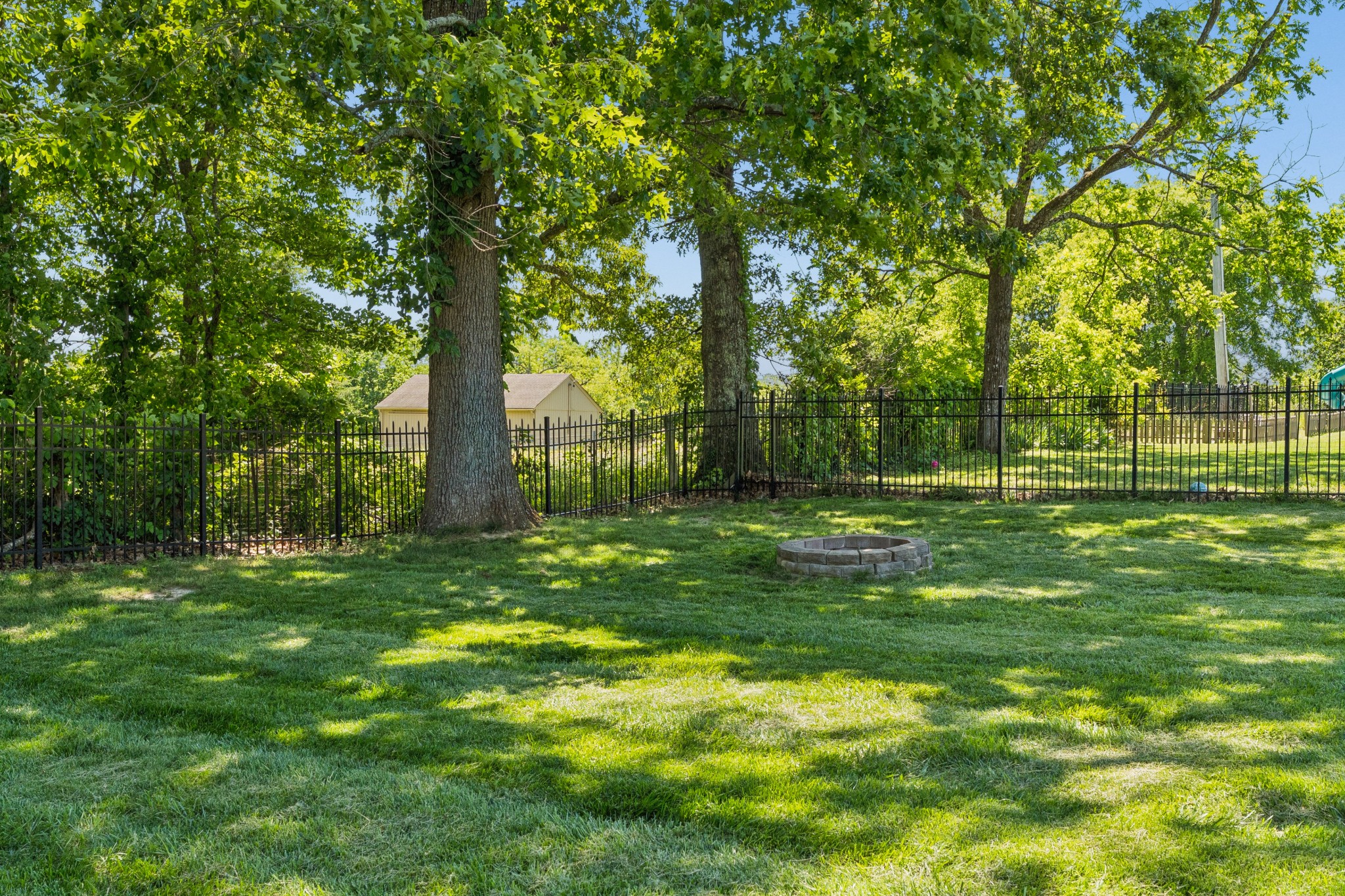 1038 Briarwood Drive Cottontown TN 37048