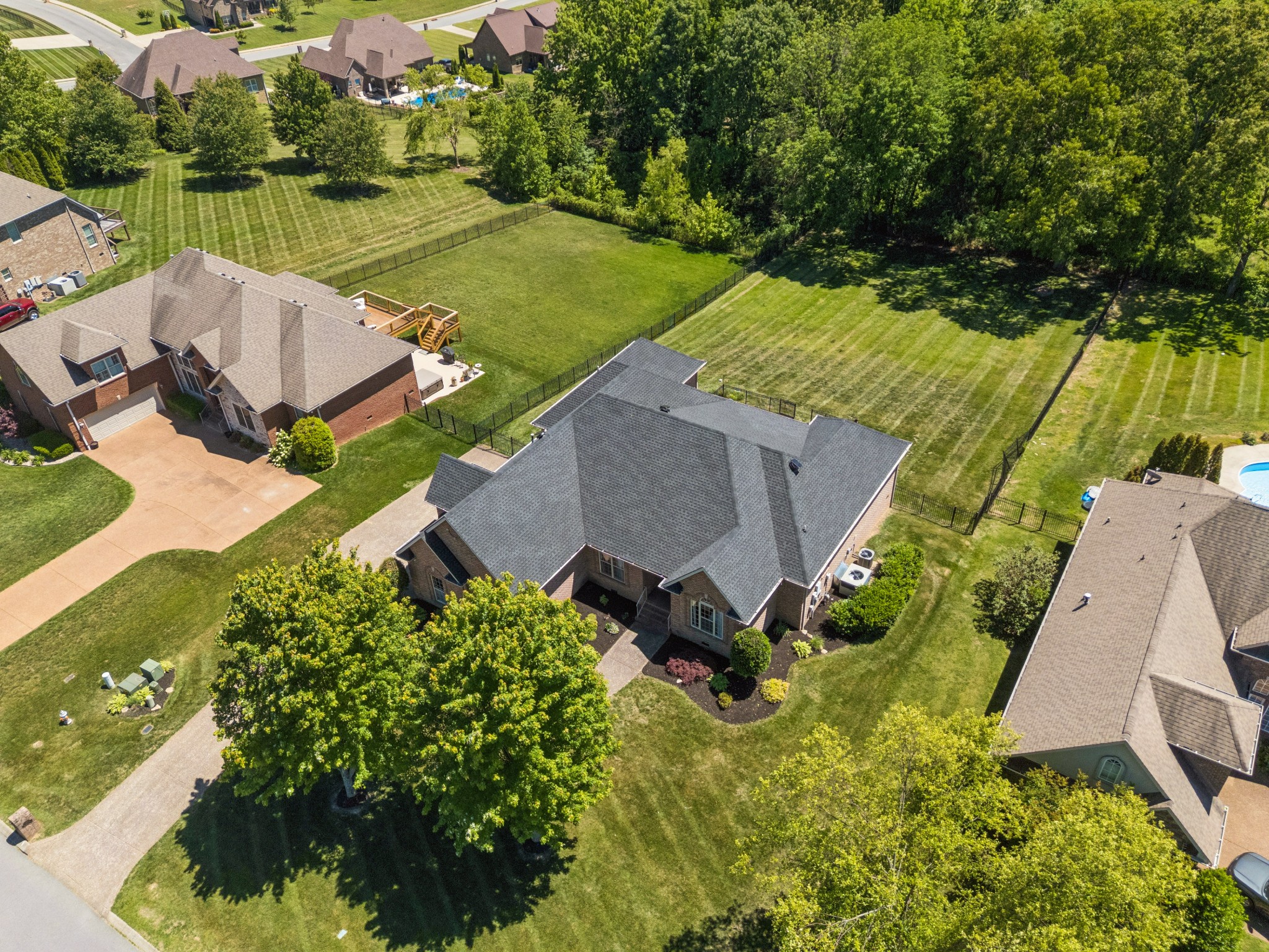 1038 Briarwood Drive Cottontown TN 37048
