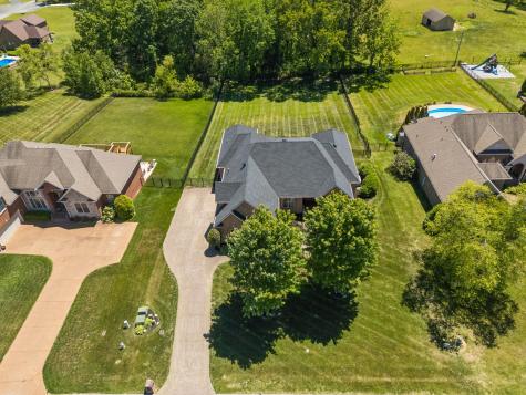 1038 Briarwood Drive Cottontown TN 37048