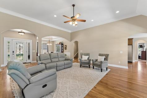 1038 Briarwood Drive Cottontown TN 37048
