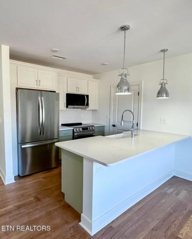 2724 E Magnolia Avenue Knoxville TN 37914