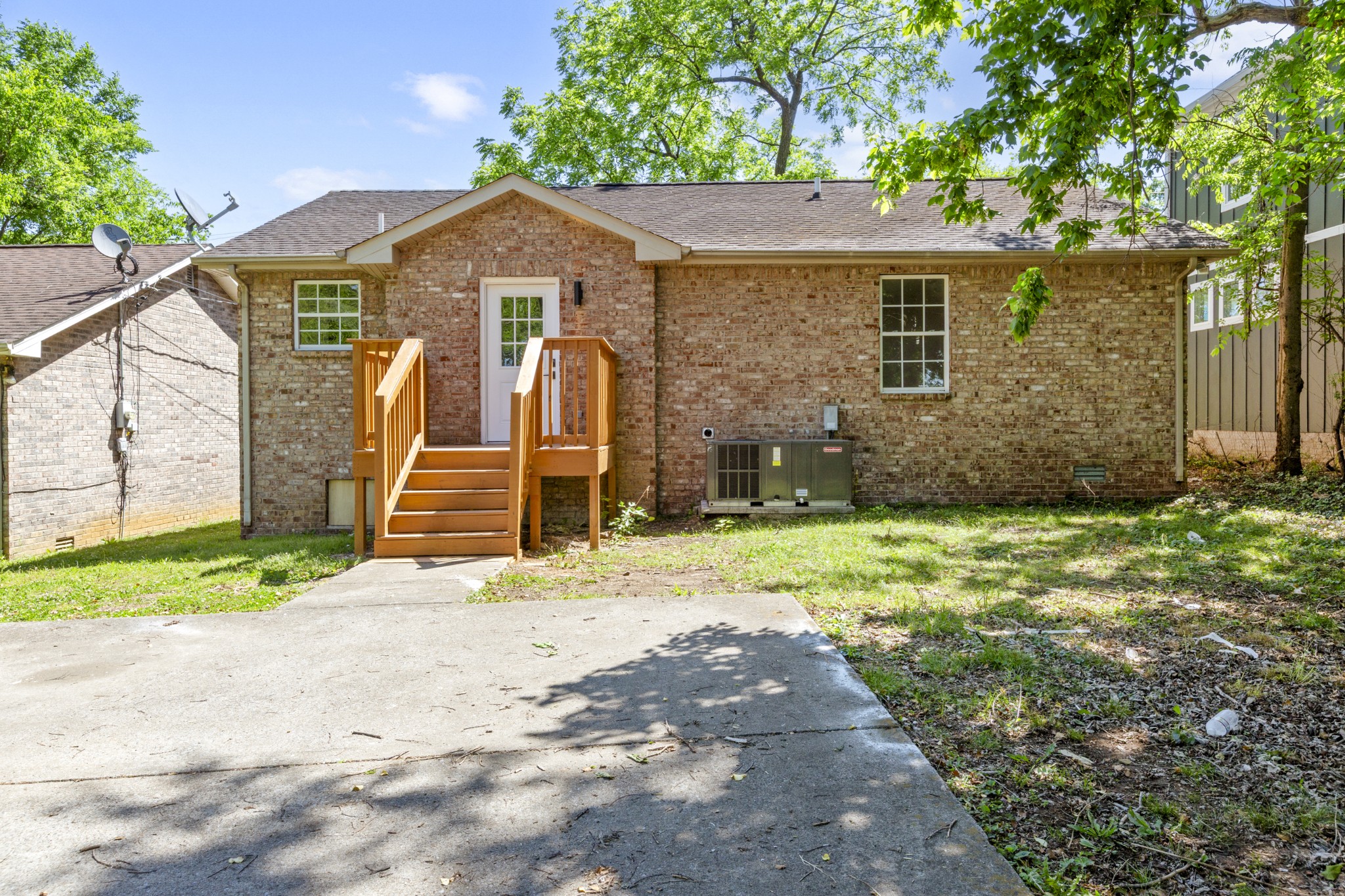 2111 A 14th Ave, N Nashville TN 37208