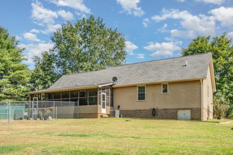 8049 New Chapel Road Springfield TN 37172