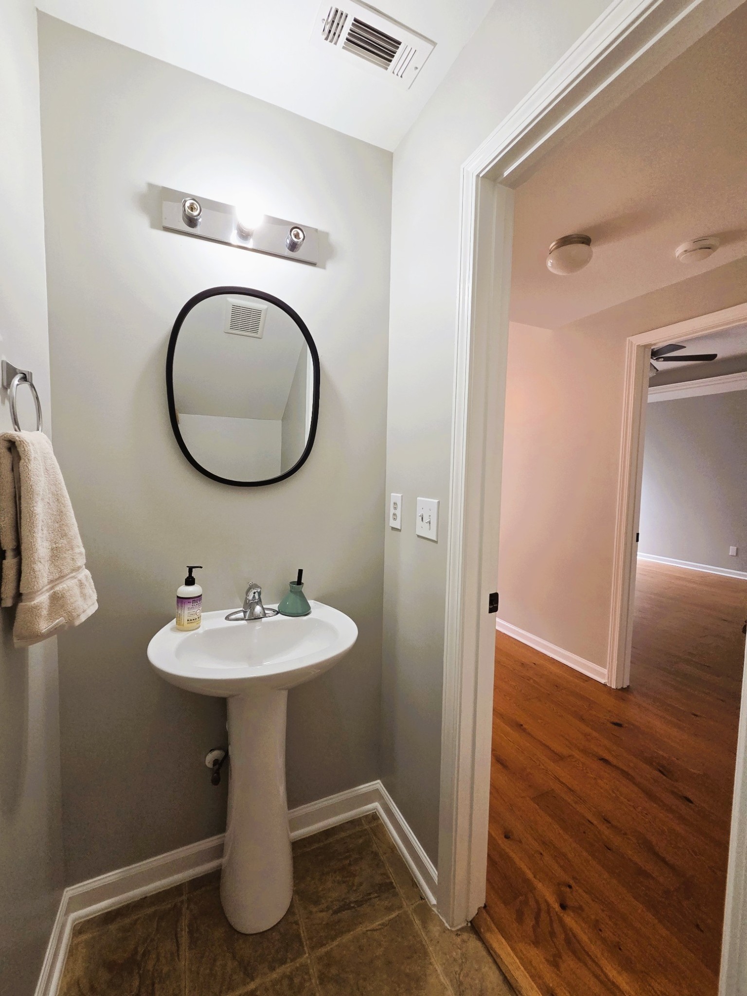 4213 Longfellow Drive Nashville TN 37214